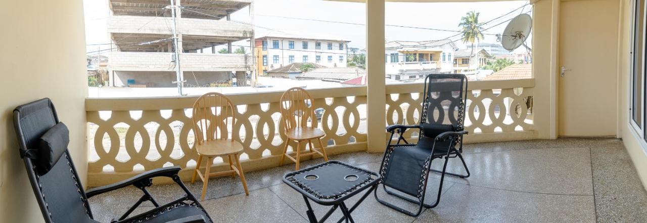 Brannic Lodge Akra Dış mekan fotoğraf