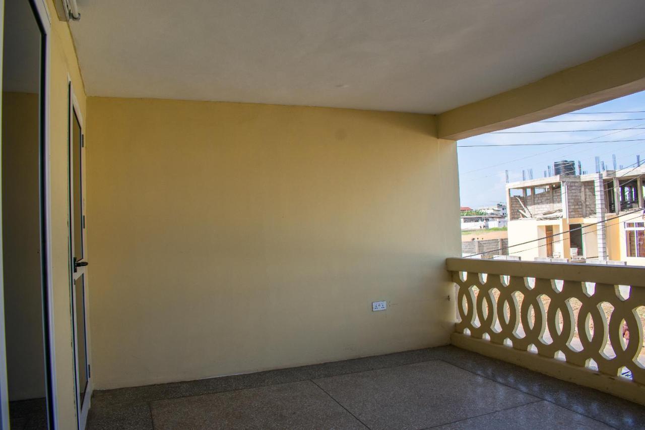 Brannic Lodge Akra Dış mekan fotoğraf